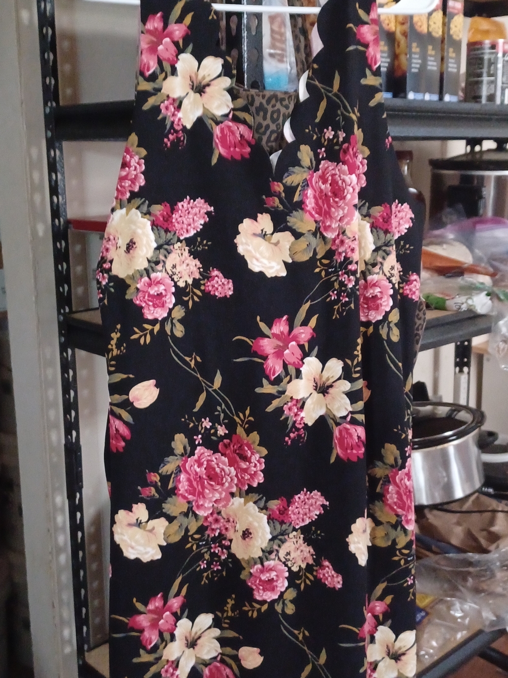 SHEIN Black Floral Halter Neck Dress with Pink and Cream Blooms